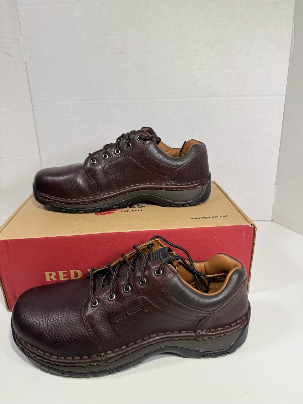 Red Wing Steel Toe Safety Shoes Women Size 7.5 B Leather Slip Resistant Non-Skid